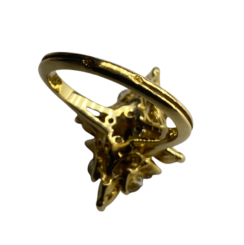 Bague Marquise en or jaune, rubis et diamants - Castafiore