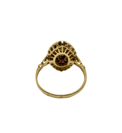 Bague Marquise en or jaune, rubis et diamants - Castafiore