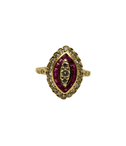 Bague Marquise en or jaune, rubis et diamants - Castafiore