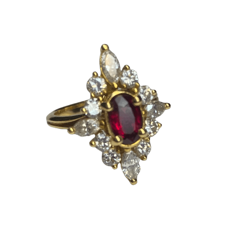 Bague Marquise en or jaune, rubis et diamants - Castafiore