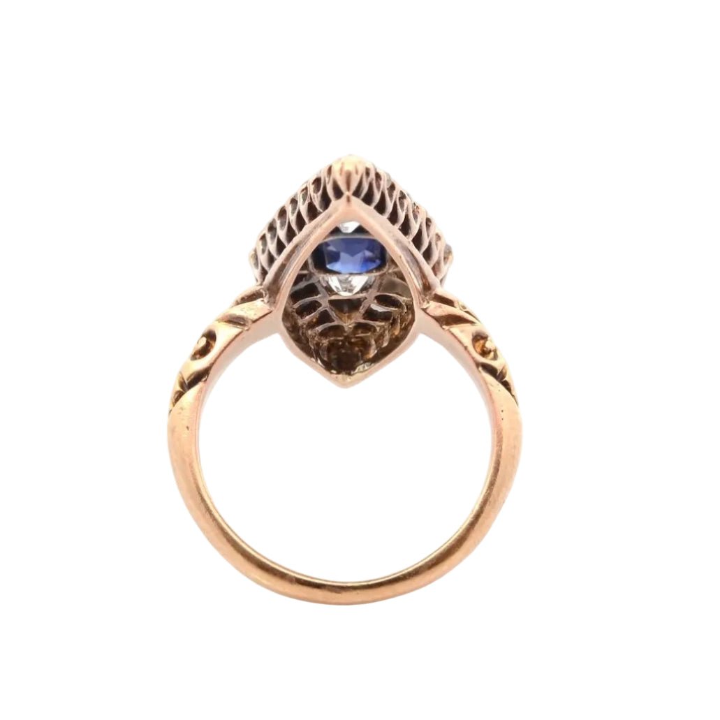 Bague Marquise en or jaune, saphir et diamants - Castafiore