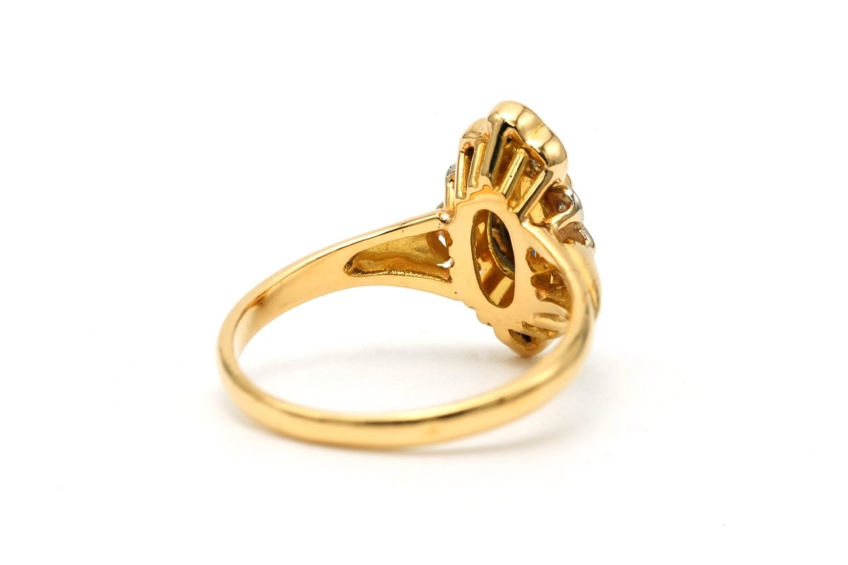 Bague Marquise en or jaune, saphir et diamants - Castafiore