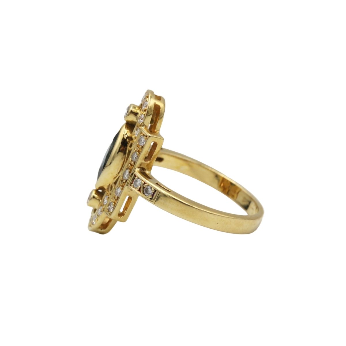 Bague Marquise en or jaune, saphir et diamants - Castafiore