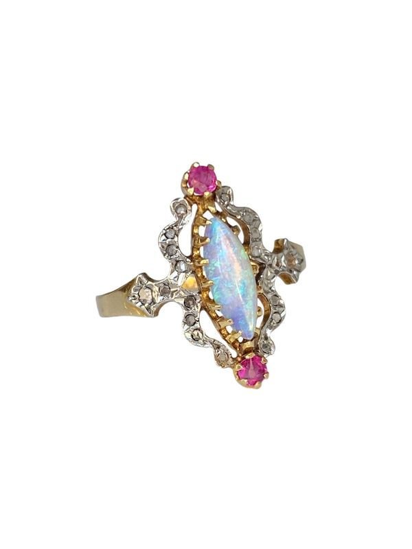 Bague marquise en or, opale, rubis et diamants - Castafiore