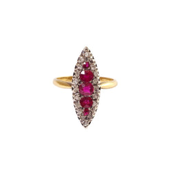 Bague Marquise en or rose, argent, rubis et diamants - Castafiore