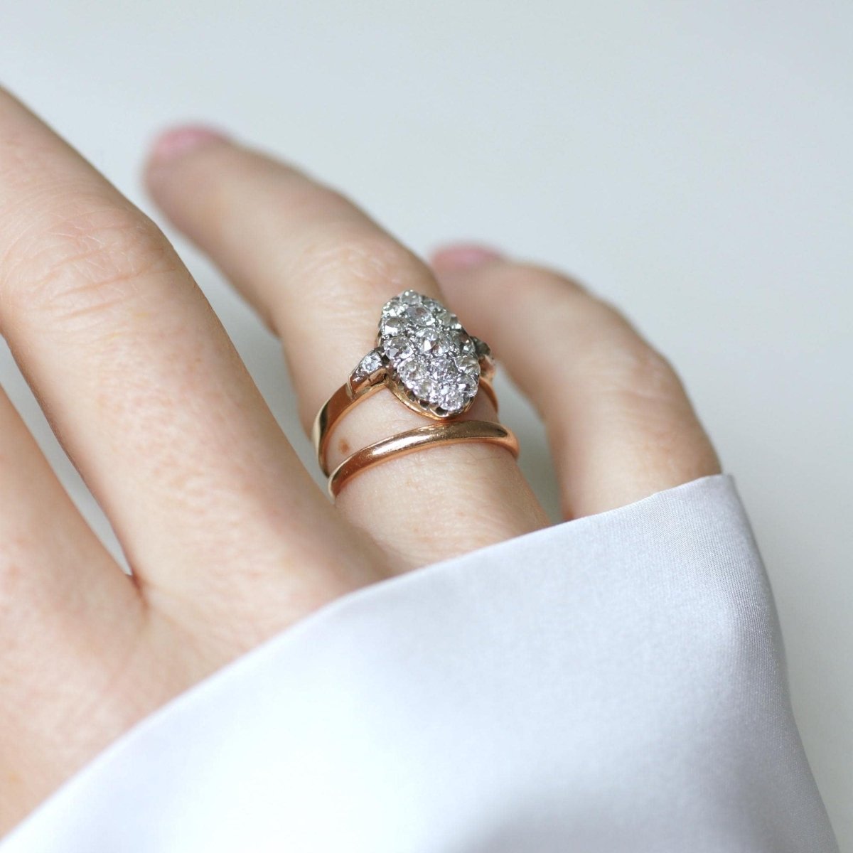 Bague Marquise en or rose et diamants - Castafiore