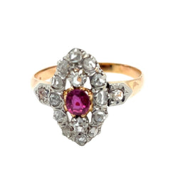 Bague Marquise en or rose, platine, rubis et diamants - Castafiore