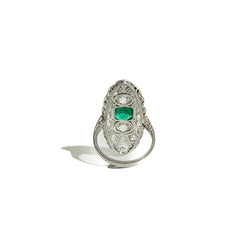 Bague Marquise en platine, émeraude et diamants - Castafiore