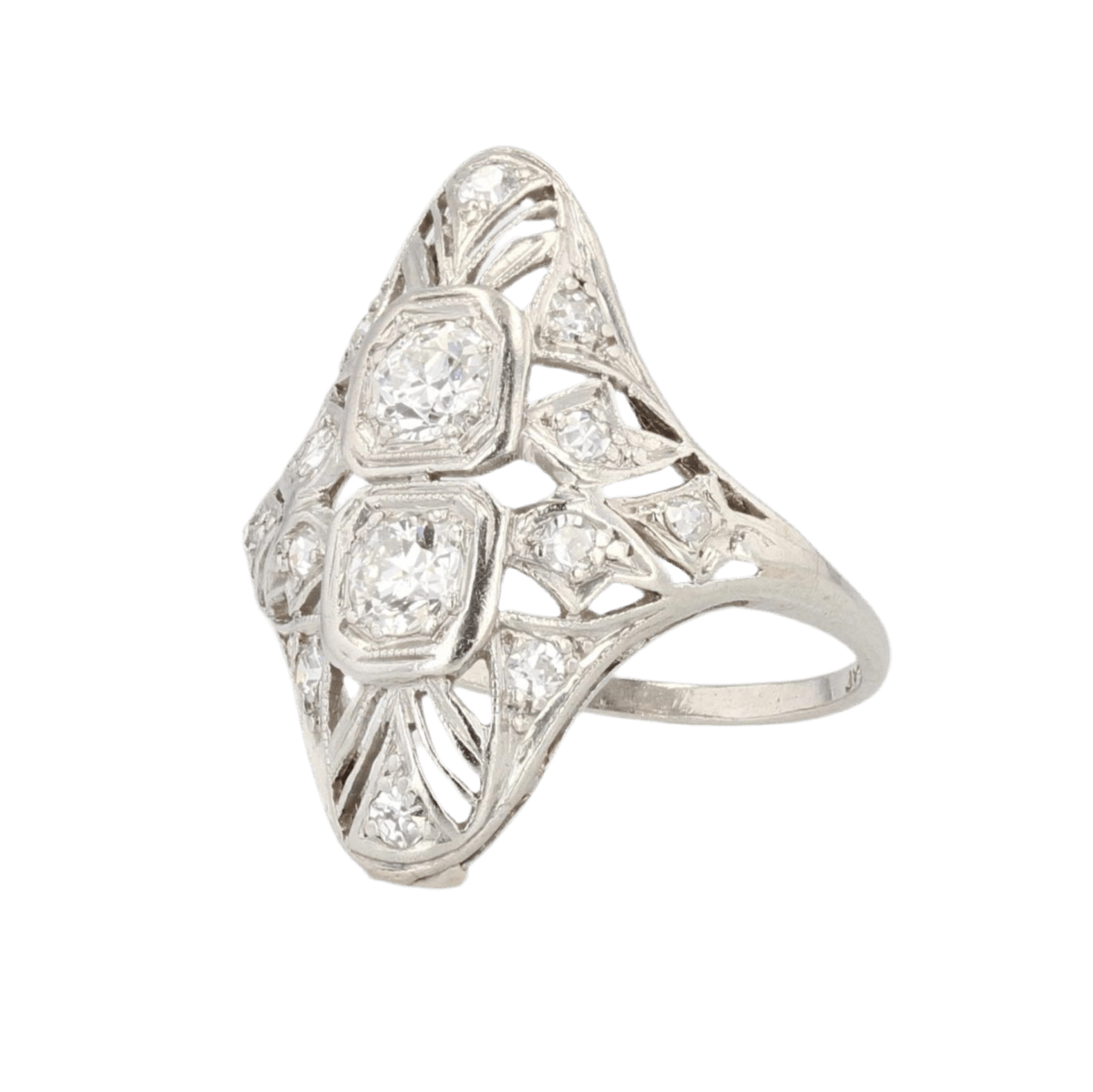 Bague Marquise en platine et diamants - Castafiore