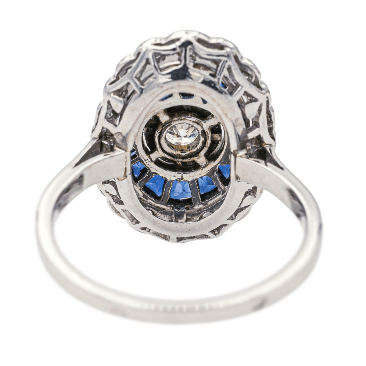 Bague Marquise en platine, saphir et diamants - Castafiore