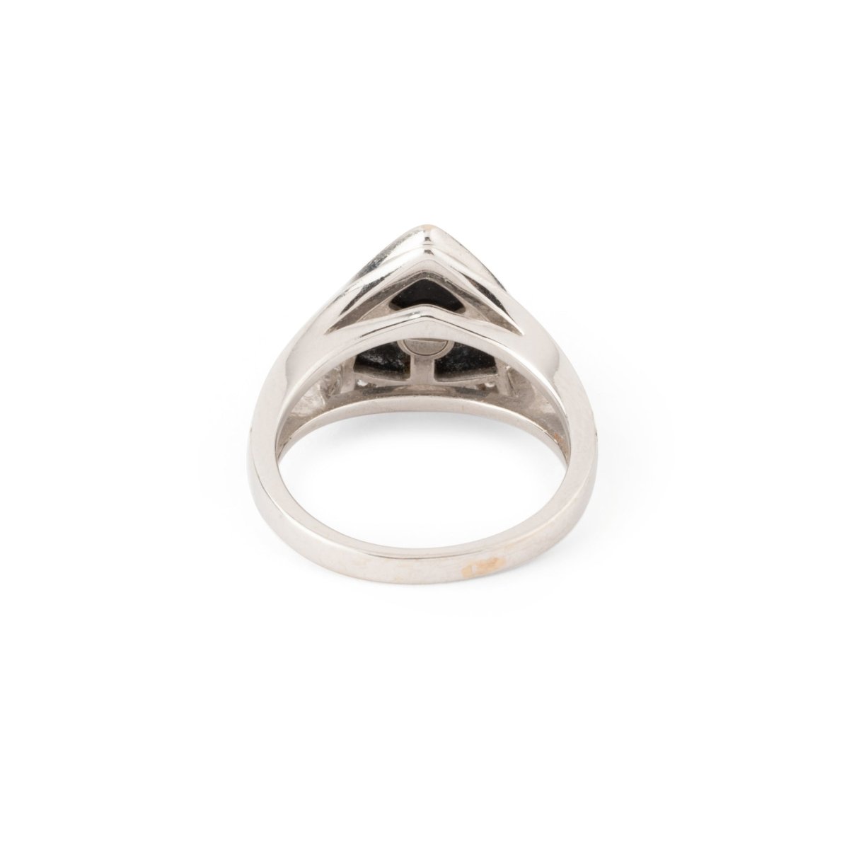 Bague Marquise MAUBOUSSIN en or blanc, onyx et diamants - Castafiore