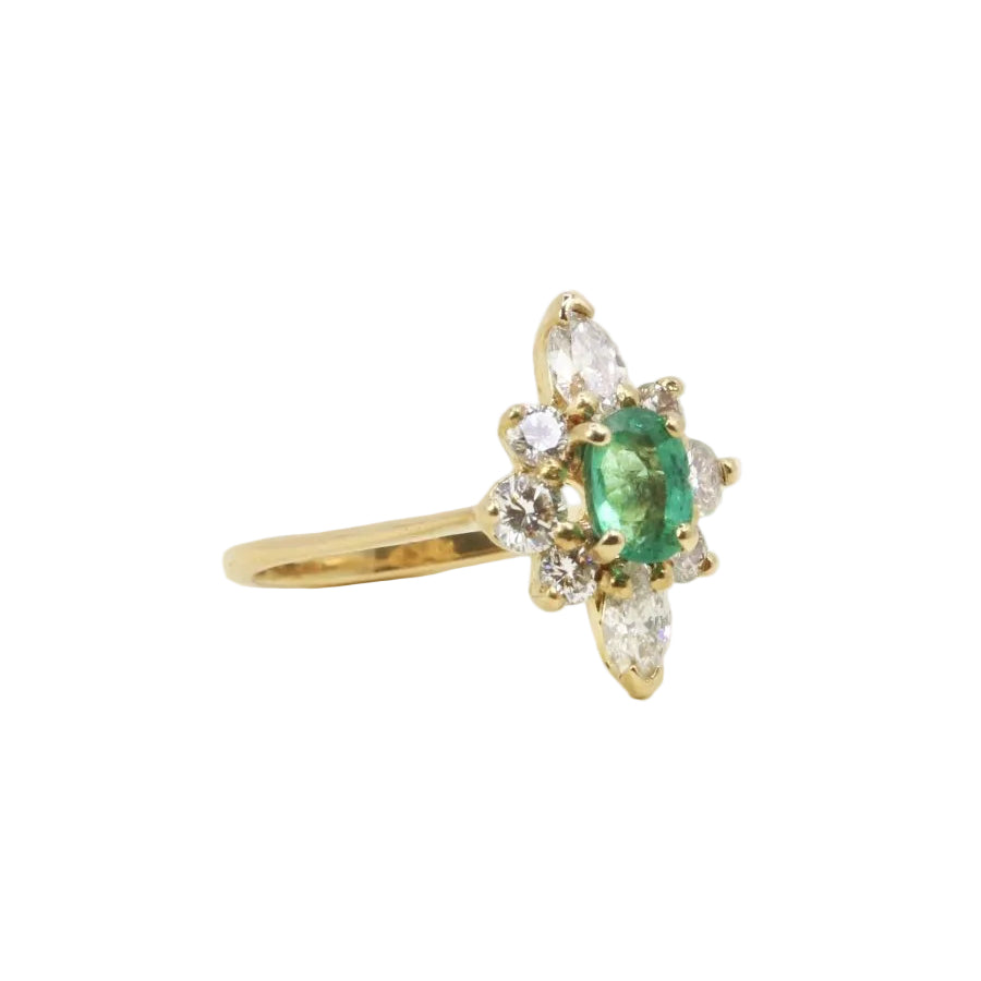 Bague marquise or jaune émeraude ovale diamants - Castafiore