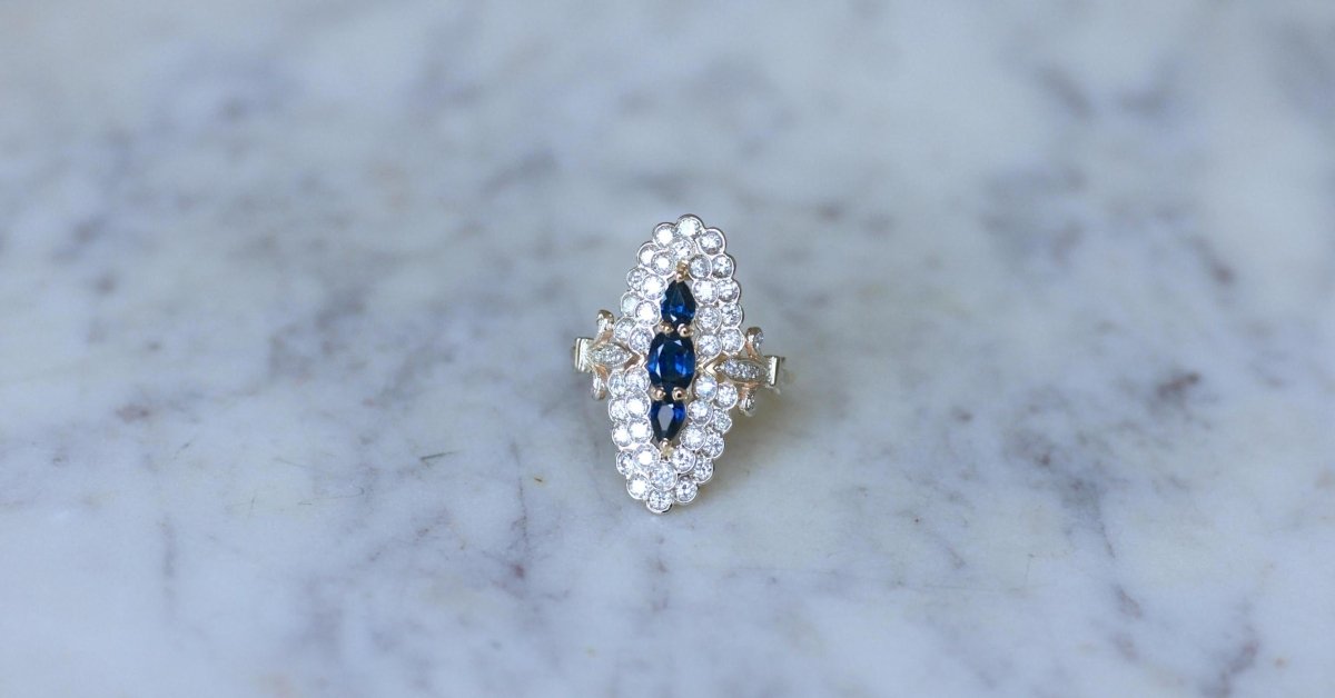 Bague Marquise Saphirs et Diamants Or Jaune - Castafiore