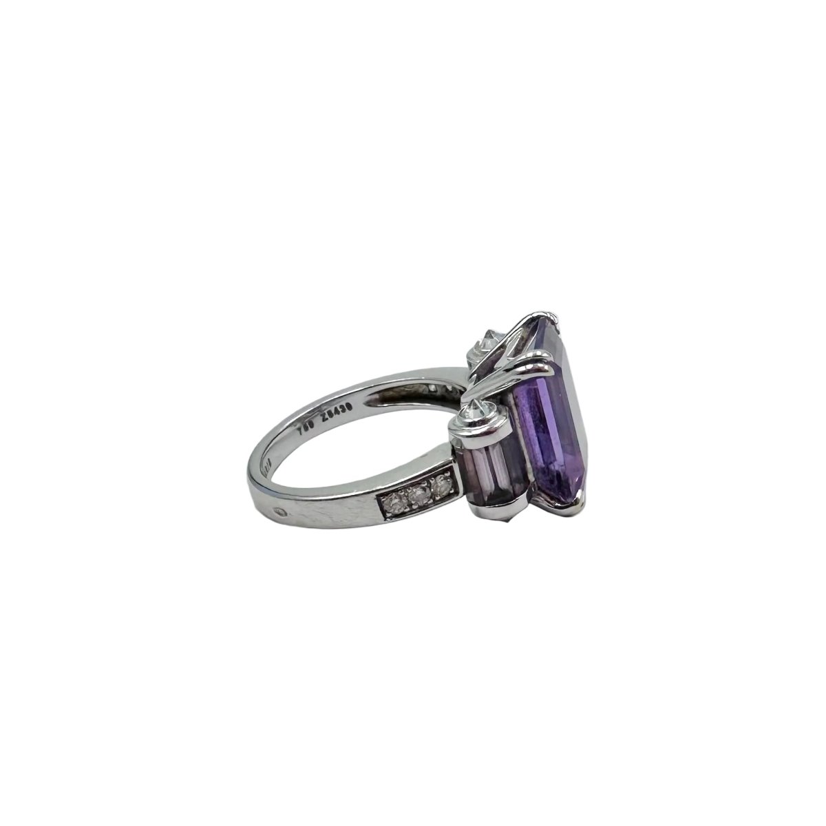 Bague MAUBOUSSIN "Couleur Baiser" en or blanc, améthystes et diamants - Castafiore