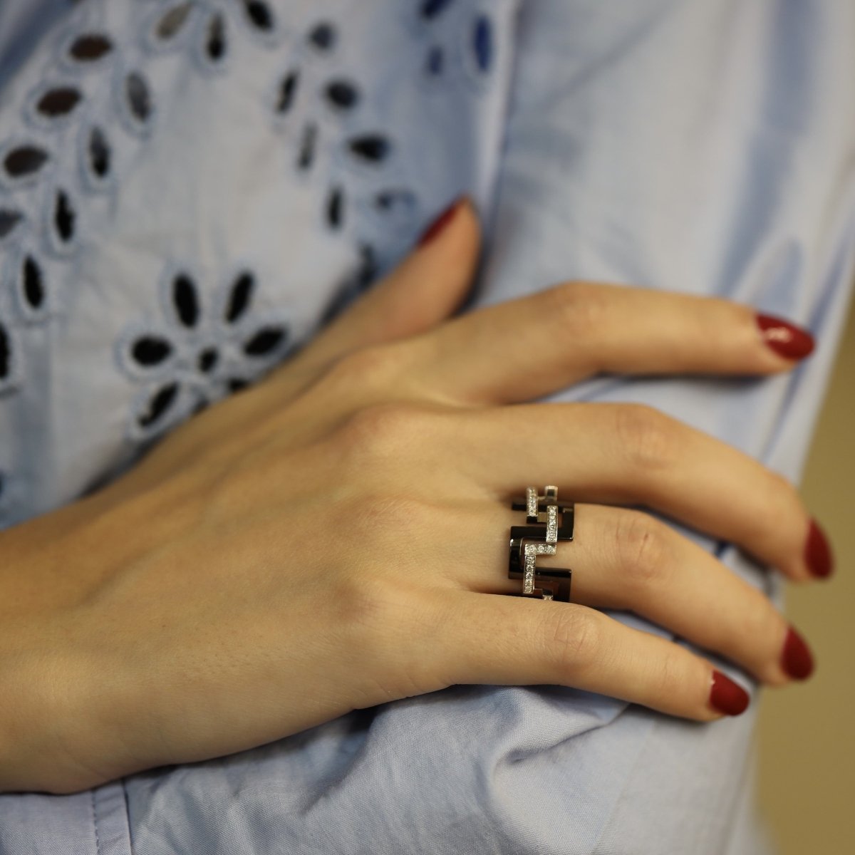 Bague MELLERIO "Graphic GM" en or gris, céramique et diamants - Castafiore