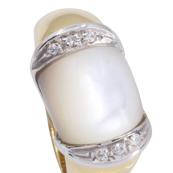 Bague moderne nacre et diamants en or jaune - Castafiore