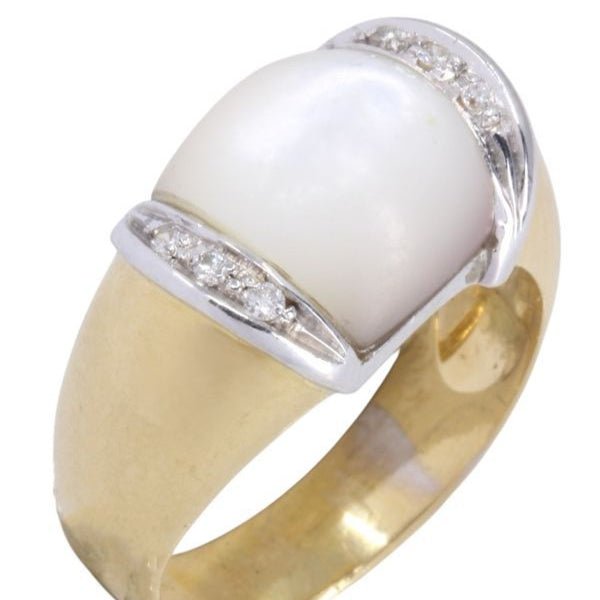 Bague moderne nacre et diamants en or jaune - Castafiore