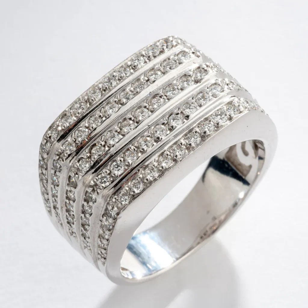 Bague moderne rectangulaire en or gris et diamants - Castafiore