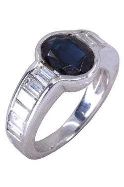 Bague moderne saphir et diamants baguettes en or blanc - Castafiore