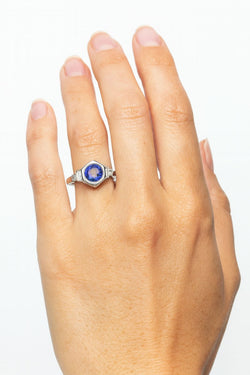 Bague Octogonale en platine, saphir et diamant - Castafiore