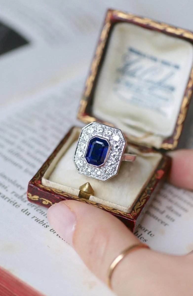 Bague Octogonale Saphir et Diamants en Platine - Castafiore