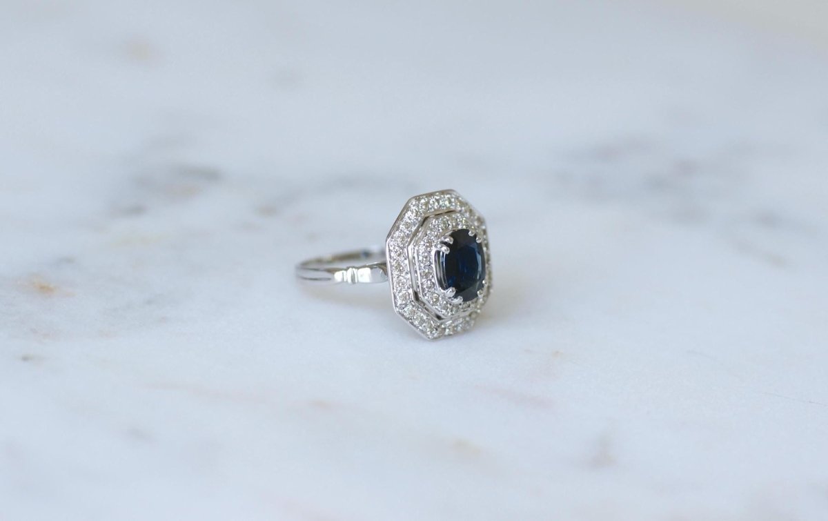 Bague Octogonale Saphir et Diamants Style Art Déco - Castafiore