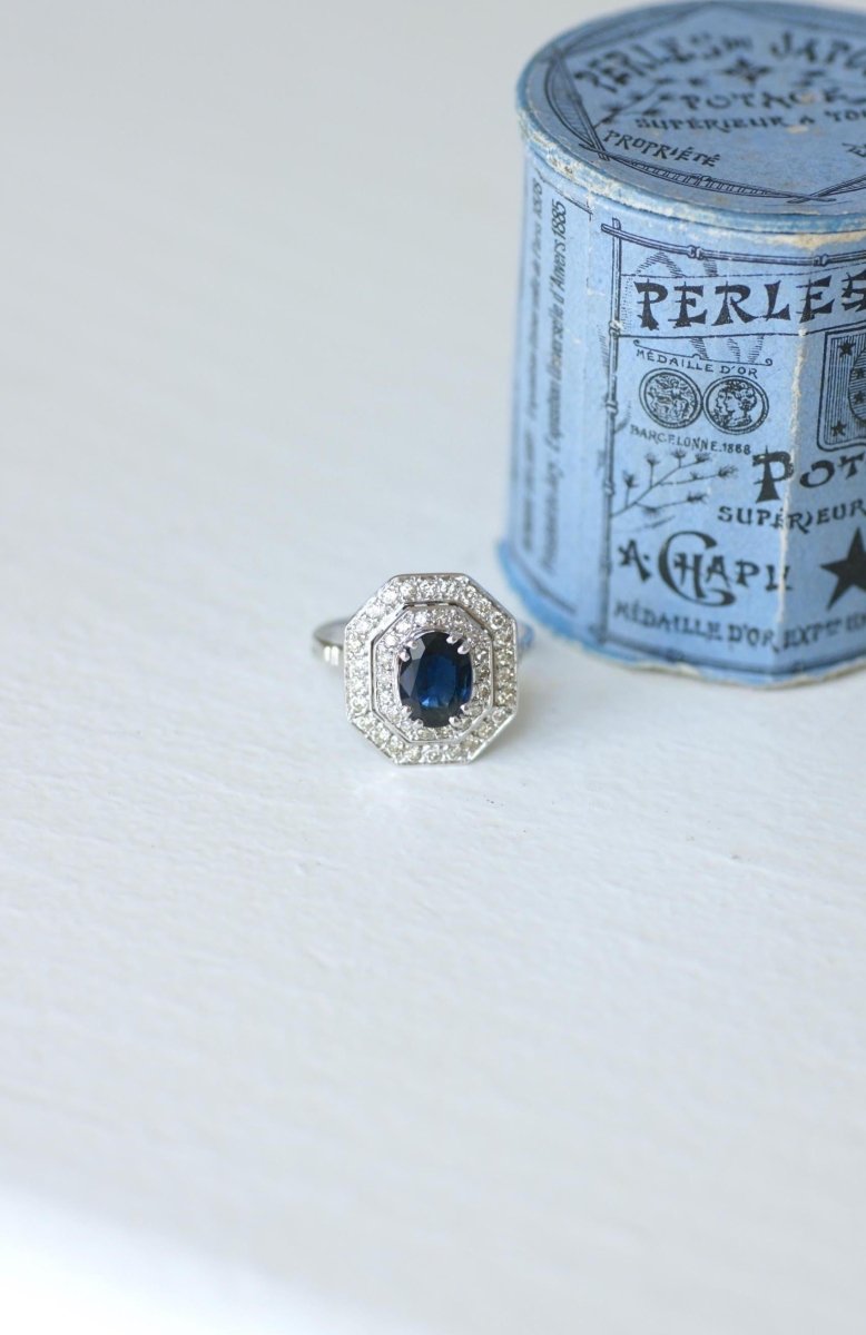 Bague Octogonale Saphir et Diamants Style Art Déco - Castafiore