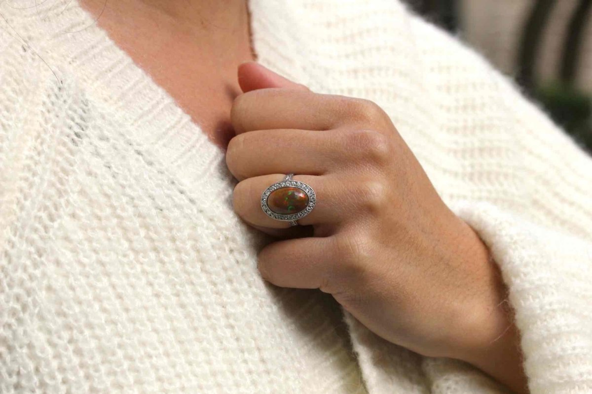 Bague opale de feu et diamants en platine - Castafiore