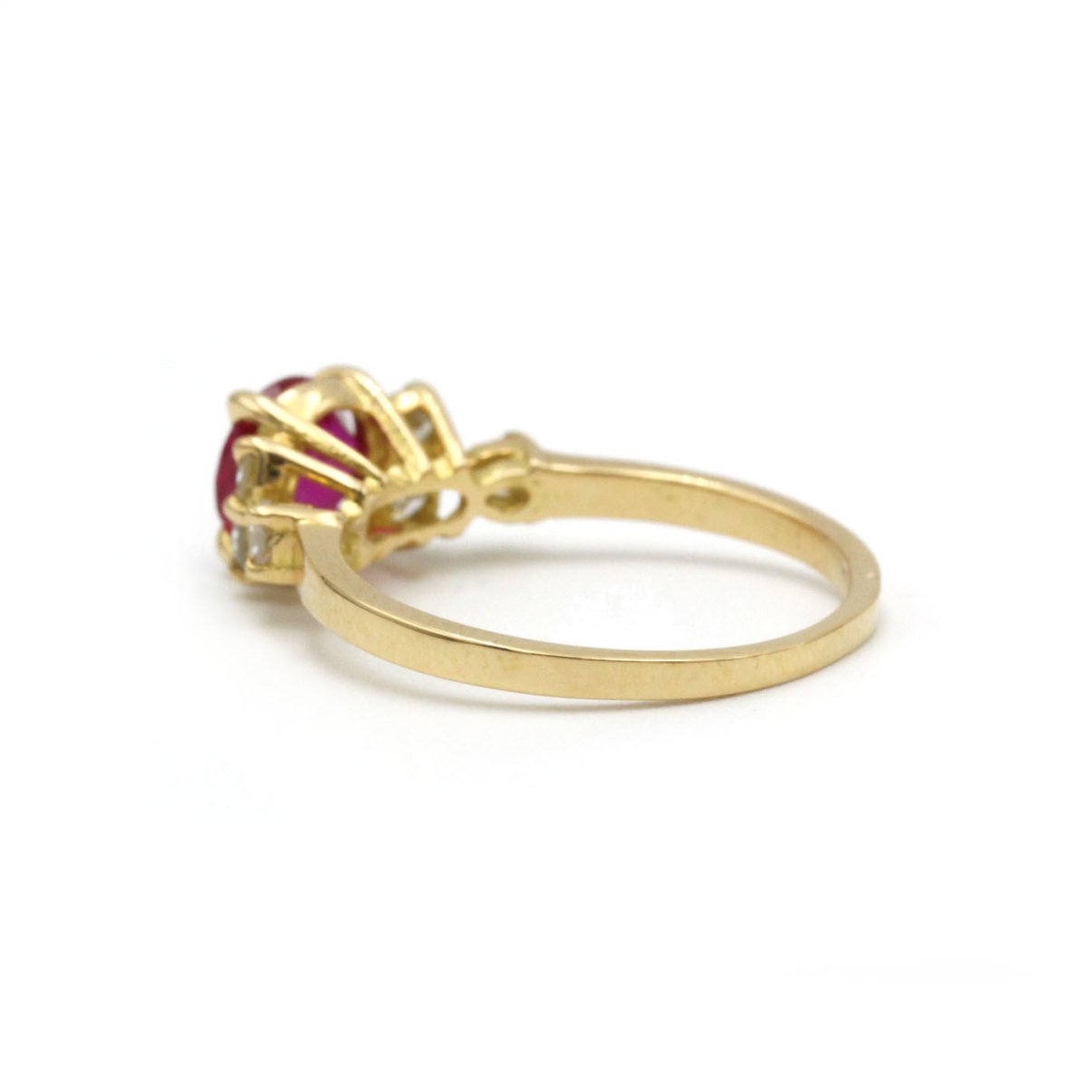 Bague Or 750‰, rubis synthétique et diamants - Castafiore