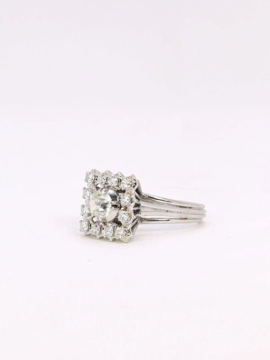 Bague or blanc diamant coussin taille ancienne 0,8 ct - Castafiore