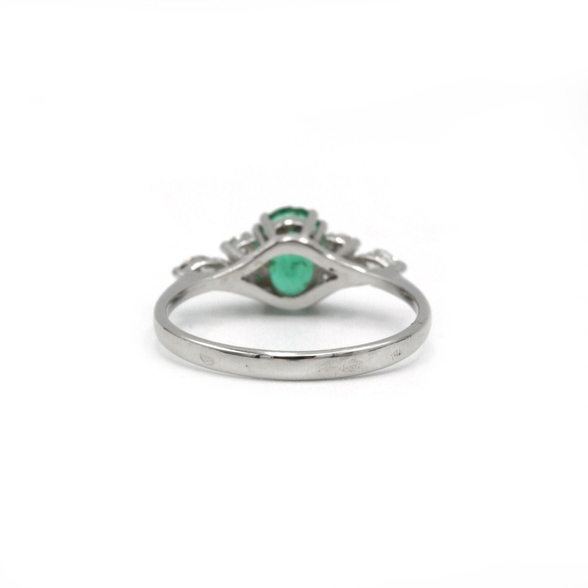 Bague - Or blanc, Diamants & Emeraude - Castafiore