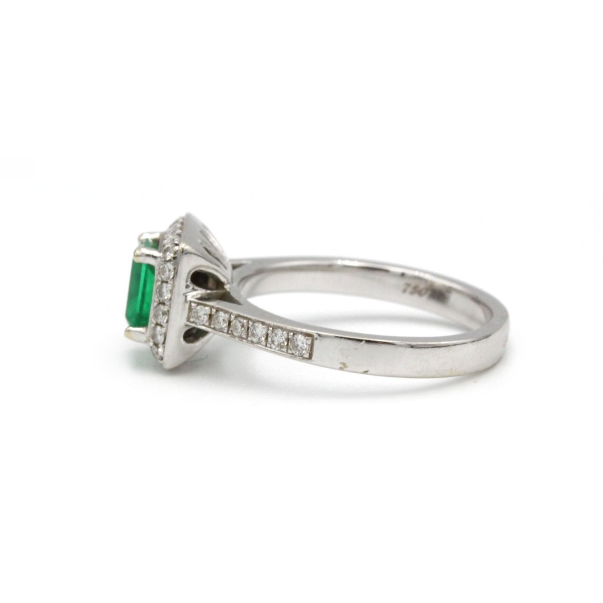 Bague - Or blanc, Emeraude et Diamants - Castafiore