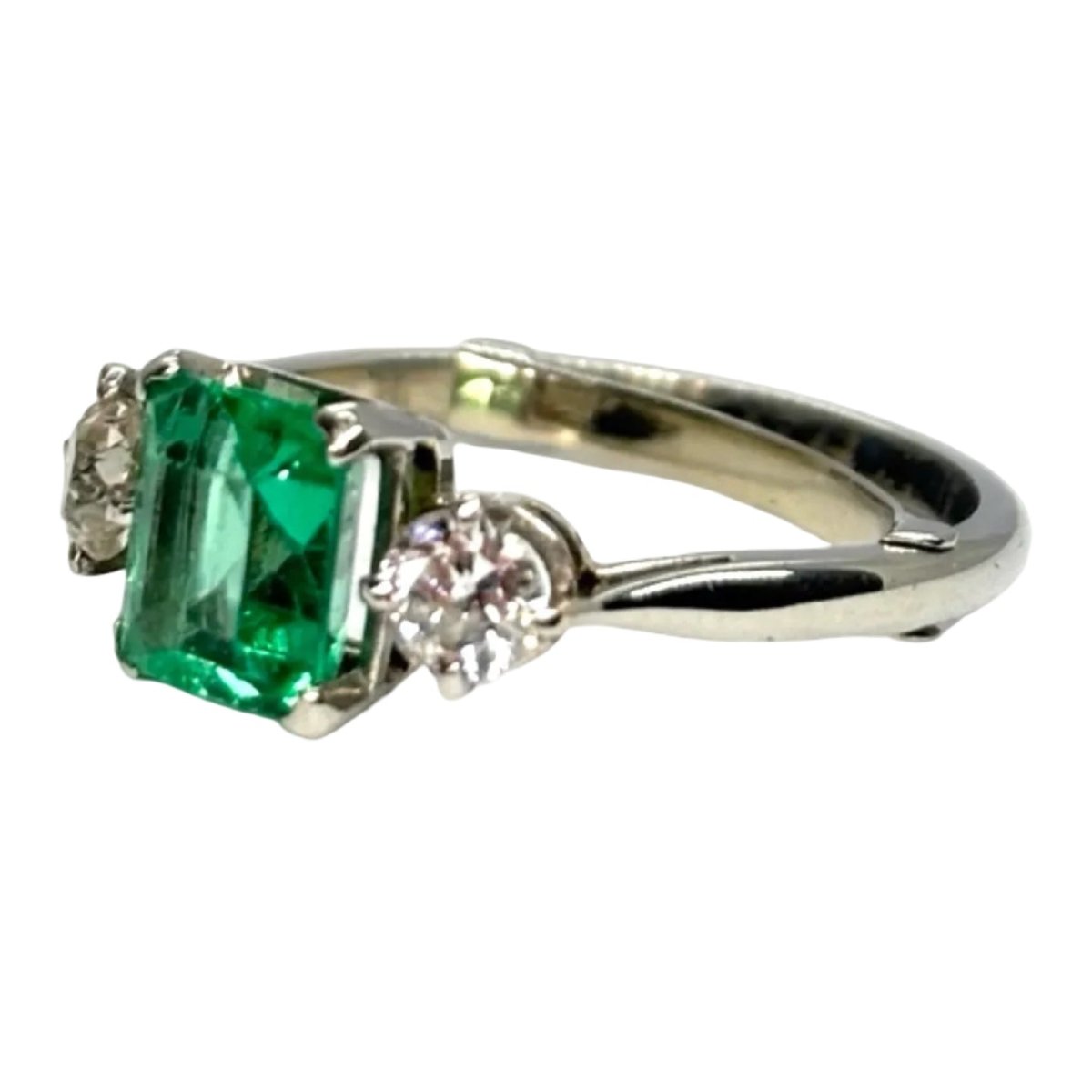 Bague or blanc, émeraude, et diamants - Castafiore