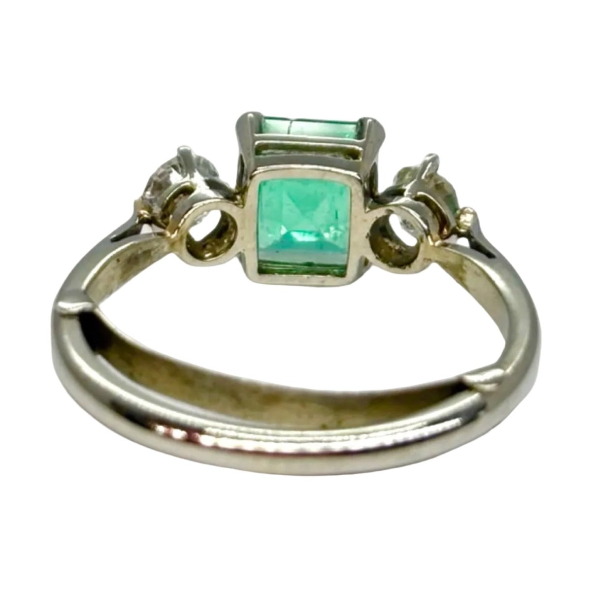 Bague or blanc, émeraude, et diamants - Castafiore