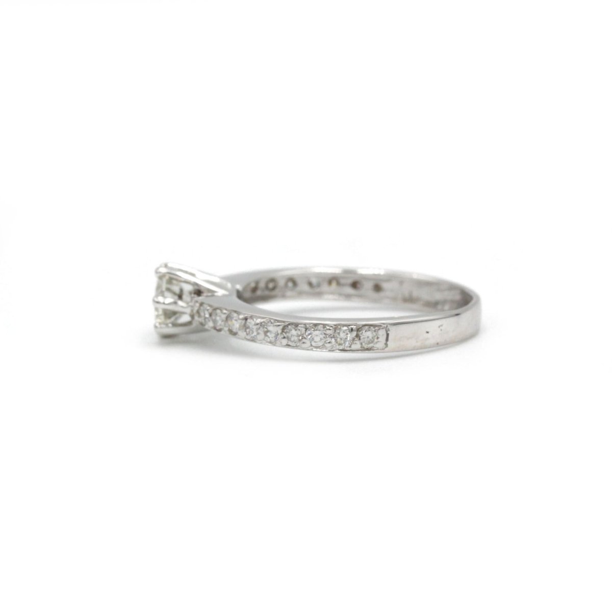 Bague - Or blanc et diamants - Castafiore