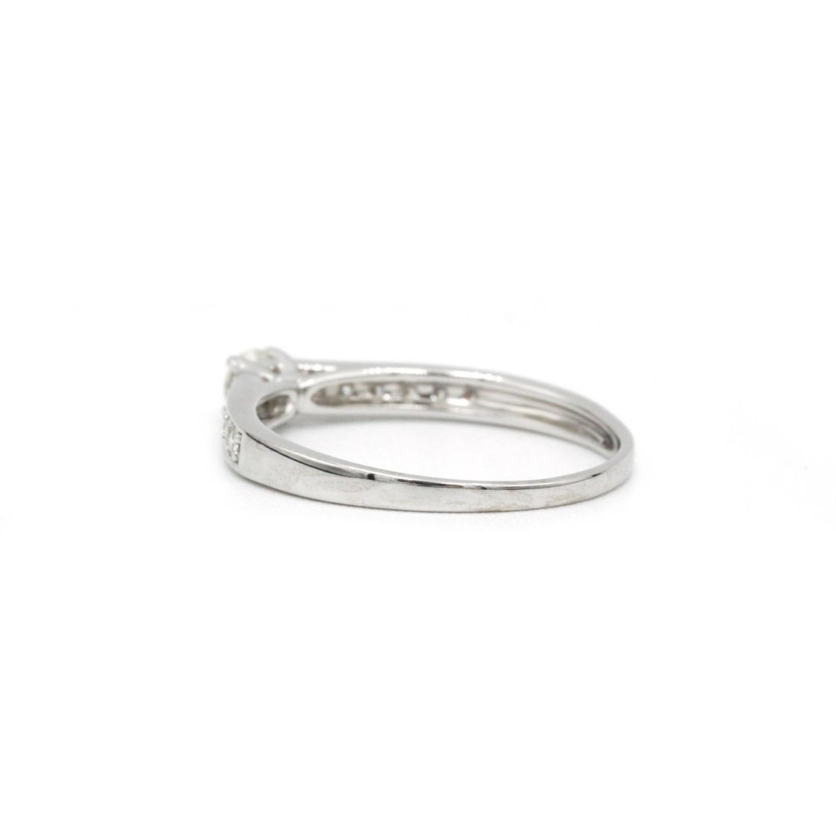 Bague - Or blanc et diamants - Castafiore