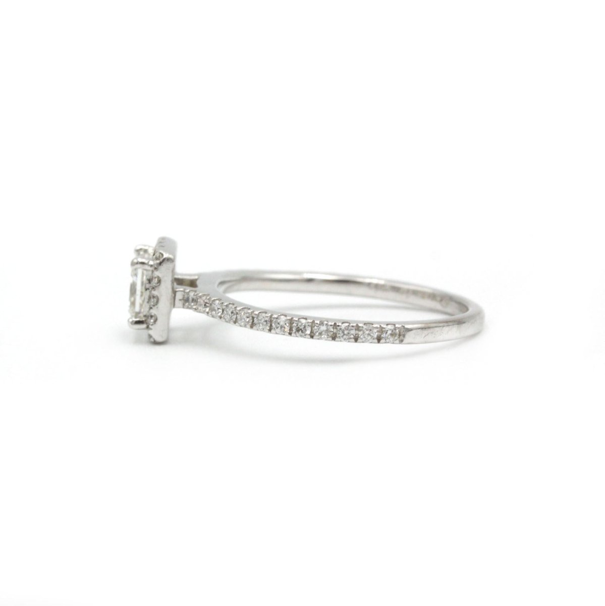 Bague - Or blanc et diamants - Castafiore
