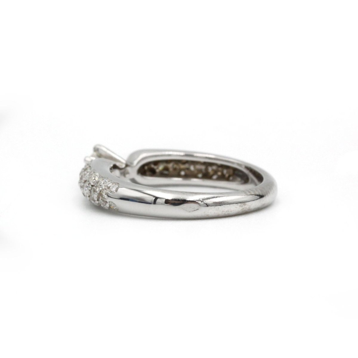 Bague - Or blanc et diamants - Castafiore