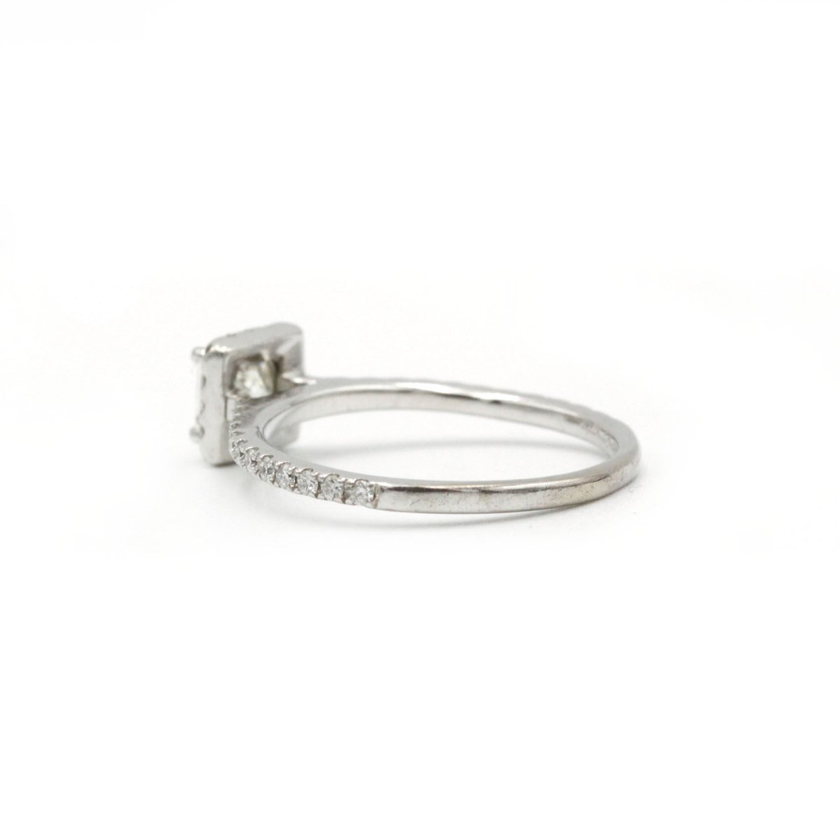 Bague - Or blanc et diamants - Castafiore