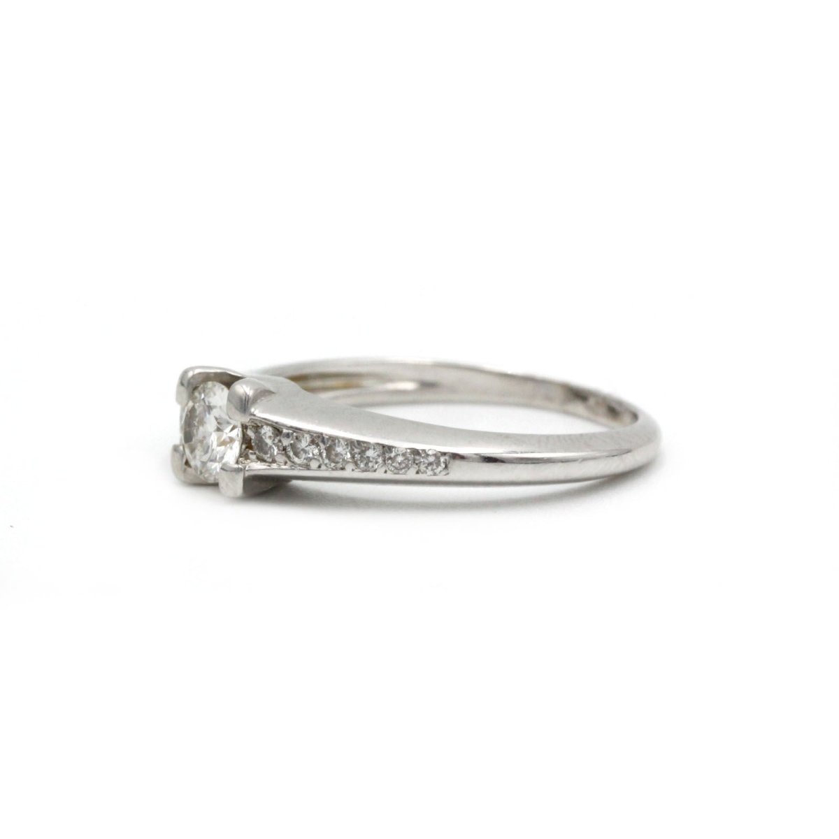 Bague - Or blanc et diamants - Castafiore