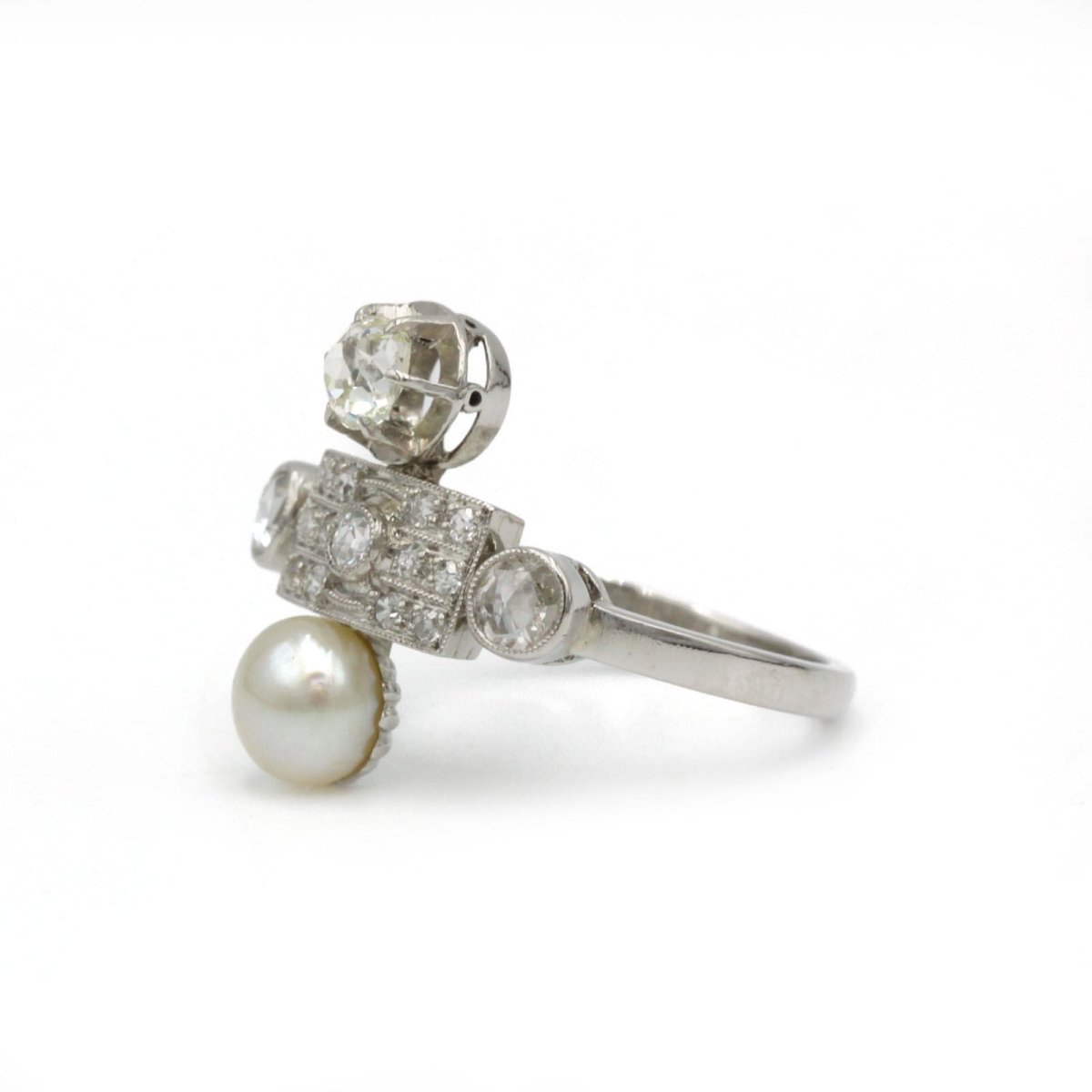 Bague - Or blanc, perles et diamants - Castafiore