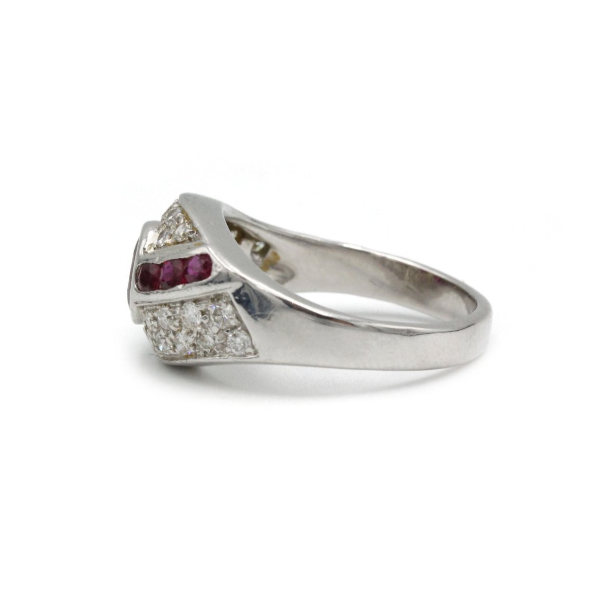 Bague - Or blanc, rubis et diamants - Castafiore