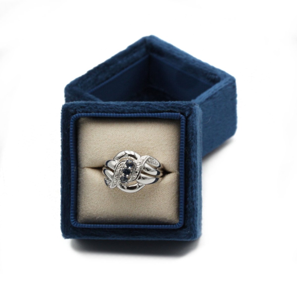 Bague - Or blanc, saphirs et diamants - Castafiore