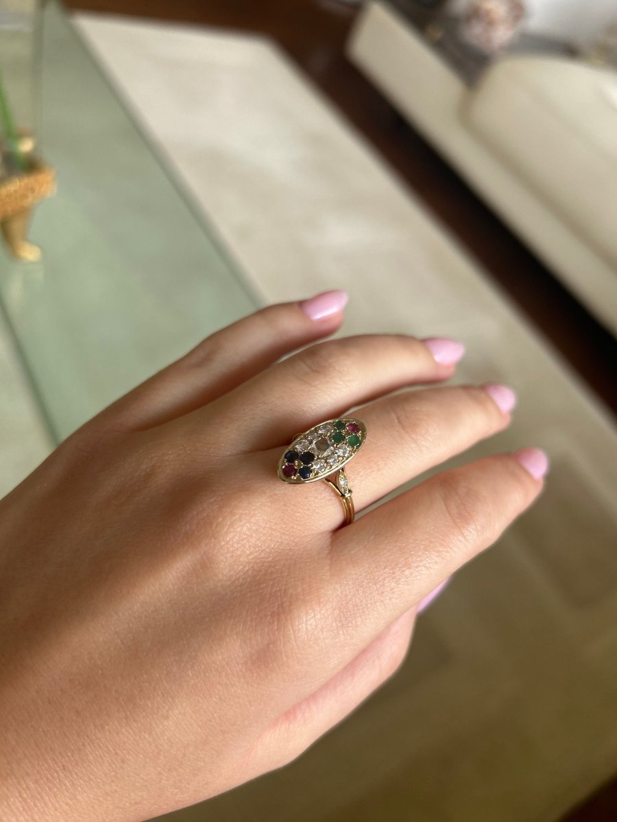 Bague - Or, diamants, émeraudes, saphirs et rubis. - Castafiore