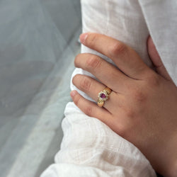 Bague - Or jaune, Diamants & Rubis - Castafiore