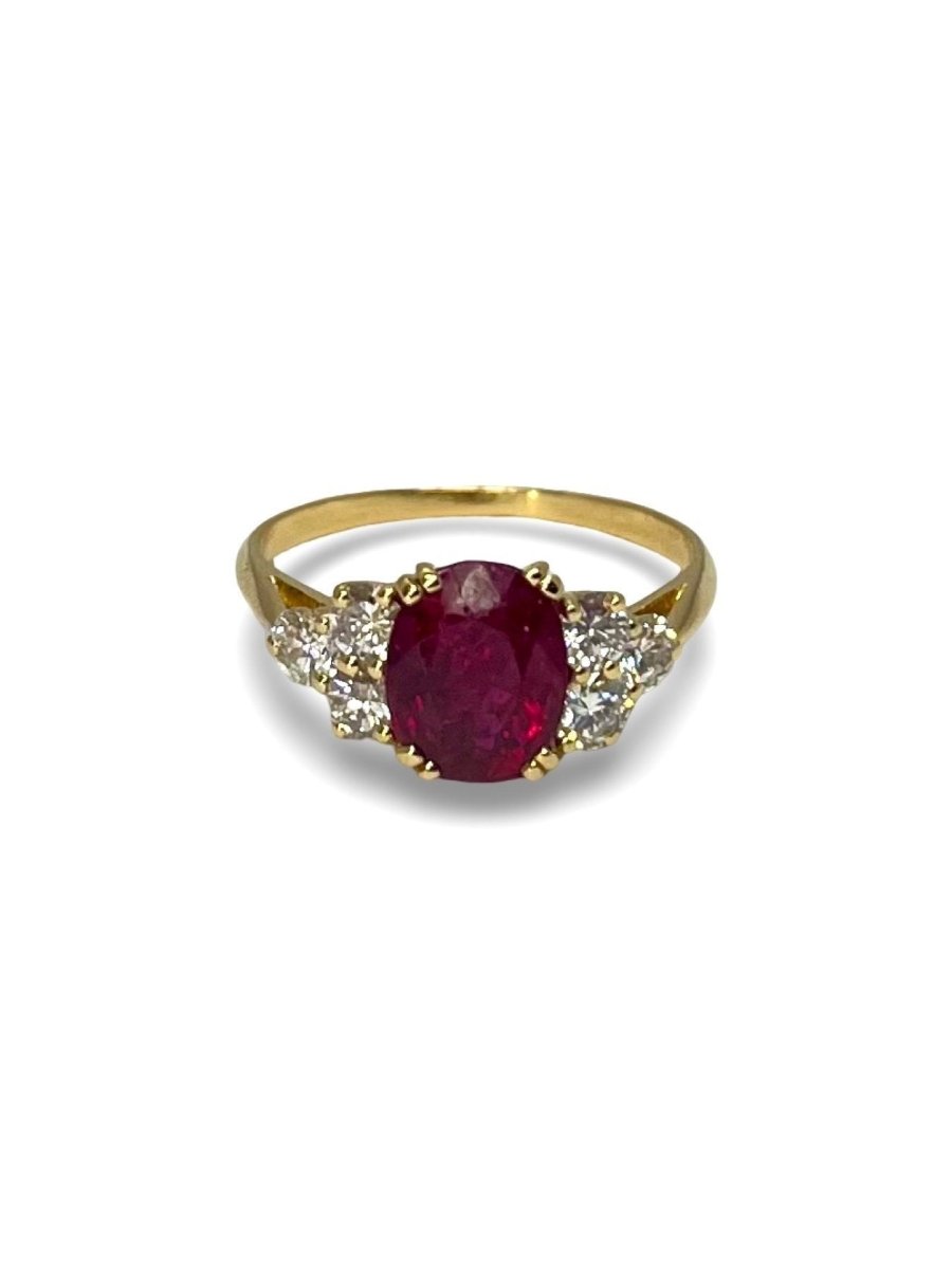 Bague or jaune rubis 2,19 ct et diamants 0,60 ct - Castafiore