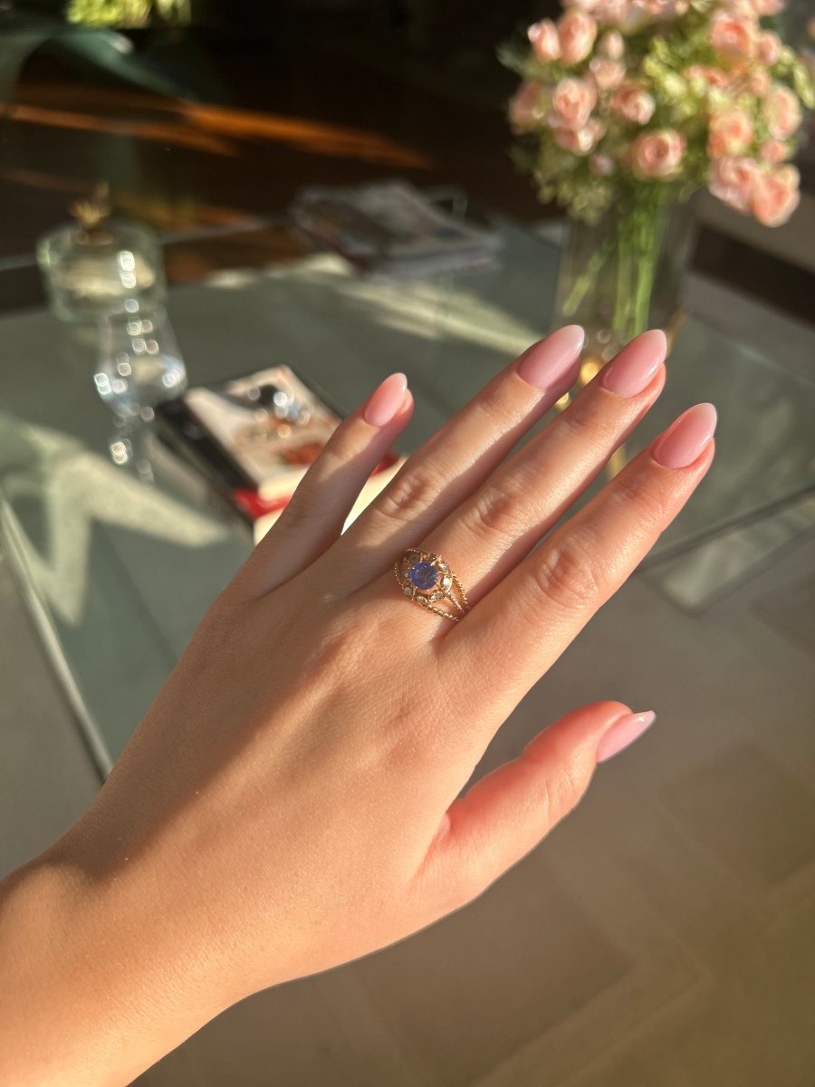 Bague - Or jaune, saphir et diamants - Castafiore