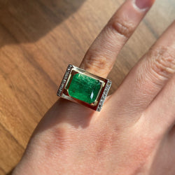 Bague - Or, Platine, Diamants & Emeraude - Castafiore