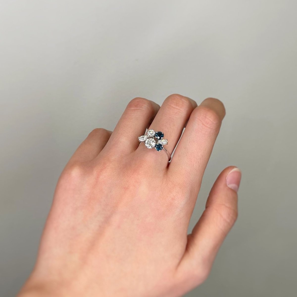 Bague - Or, Saphirs Et Diamants