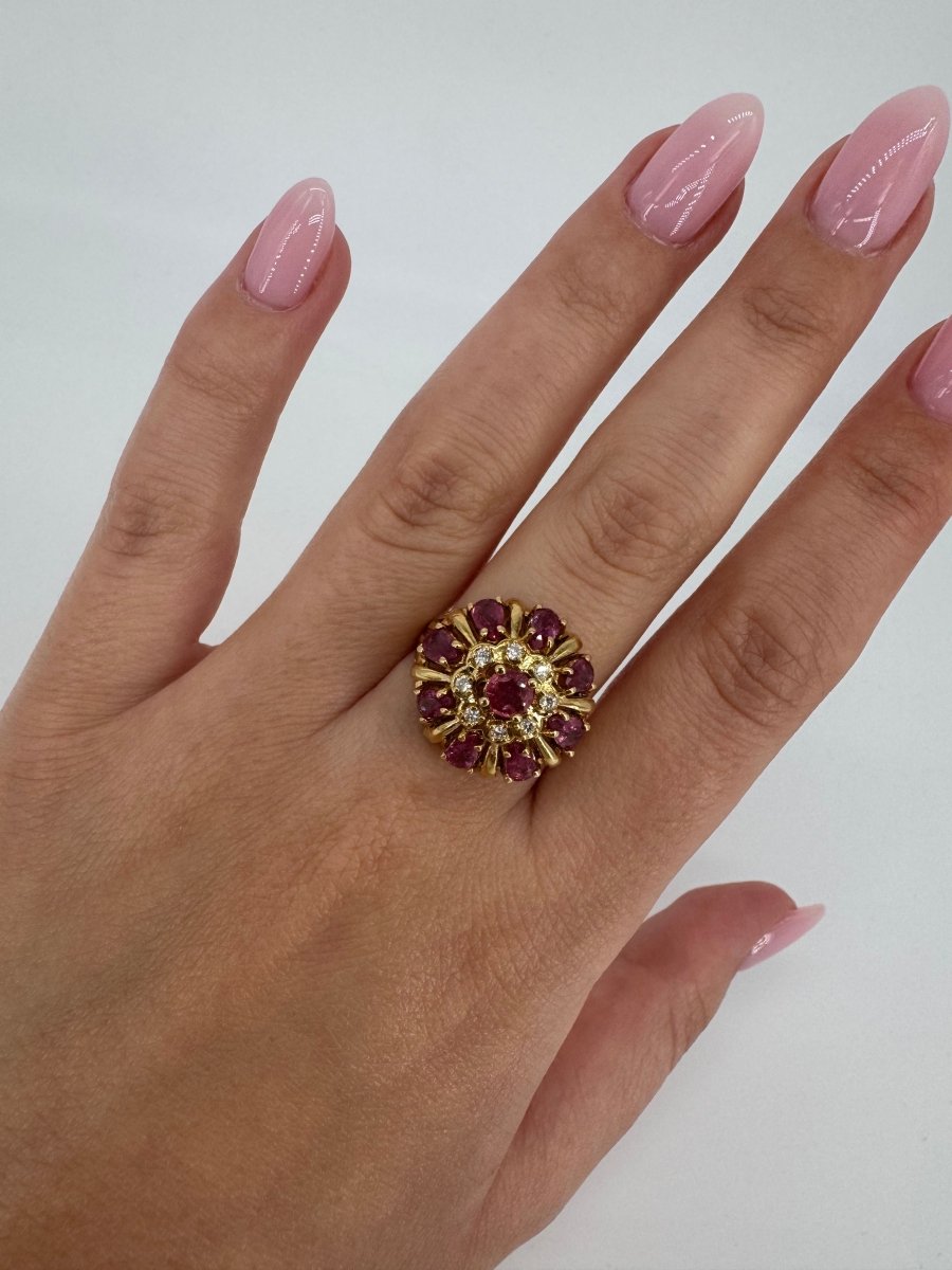 Bague - Or, saphirs rose et diamants - Castafiore